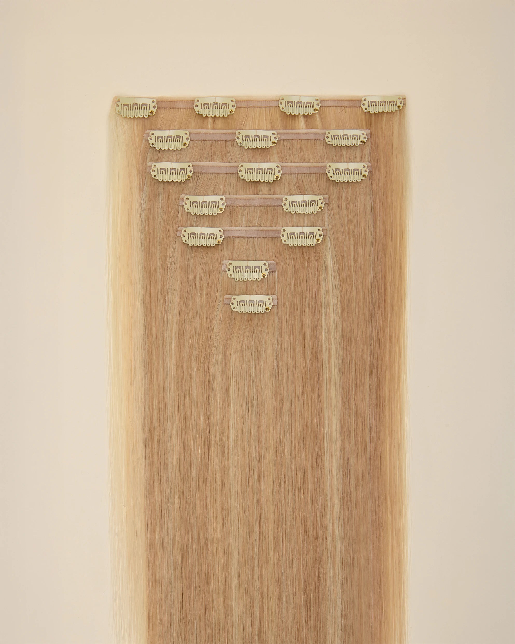 The Go-to Blonde #613/10 Clip-In Hair Extensions